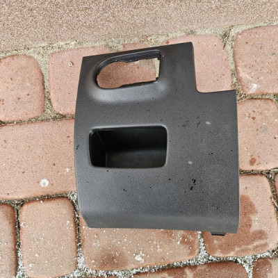 Obudowa osłona deski schowek boczny EUROPA Opel ADAM 13371984