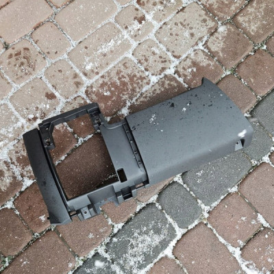 Obudowa osłona deski schowek kierownicy EUROPA Opel ADAM 13371986