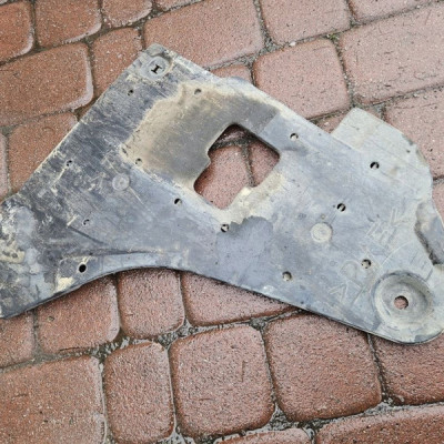 Obudowa osłona podłoga dolna podwozia RENAULT MEGANE 4 IV 748A39495R