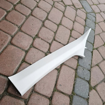 Obudowa słupka lewa podsufitki osłona przód RENAULT MEGANE 4 IV 769126125R