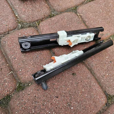 Regulacja pasa pasów suwak RENAULT MEGANE 4 IV 878240875R