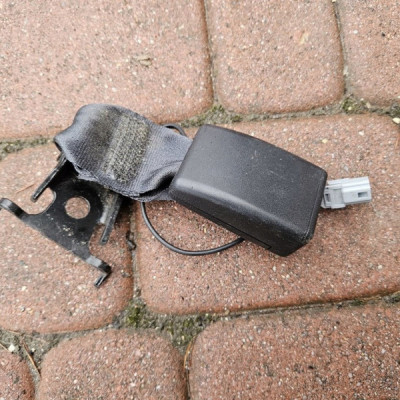 Zapinka pasa tył tylna zapięcie wpinka pasów RENAULT MEGANE 4 IV 888429264R