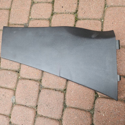 Obudowa słupka prawa podsufitki osłona RENAULT MEGANE 4 IV 769152312R