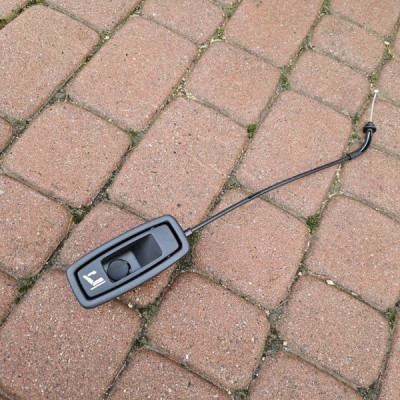 Rączka otwierania kanapy tył tylna lewa RENAULT MEGANE 4 IV 886450001R