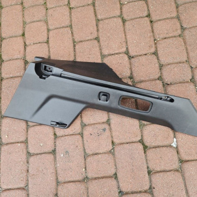 Obudowa osłona bagażnika boczek prawy RENAULT MEGANE 4 IV 799113717R