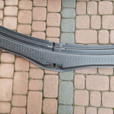 Obudowa pasa tył tylnego kombi bagaznika RENAULT MEGANE 4 IV 849208757R