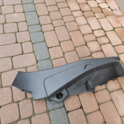 Plastik osłona kanapy tył tylny prawy kombi RENAULT MEGANE 4 IV 769176607R