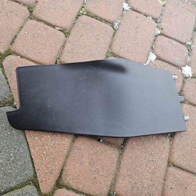 Obudowa tunelu lewa plastik osłona RENAULT MEGANE 4 IV 689309494R