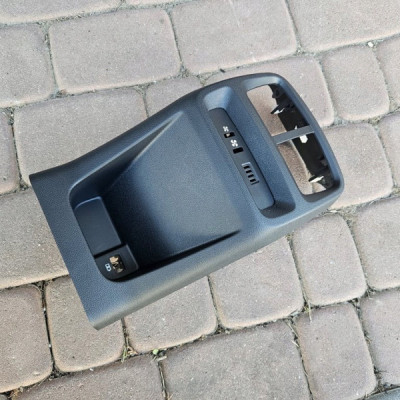 Obudowa tunelu tył PROACE CITY Berlingo Rifter Combo 9816563677 9818369377