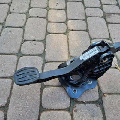 Pedał sprzęgła EUROPA pedały PROACE CITY Berlingo Rifter Combo 9820886080