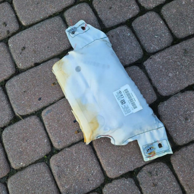 Poduszka pasażera AIRBAG ORYG PROACE CITY Berlingo Rifter Combo 9818750980