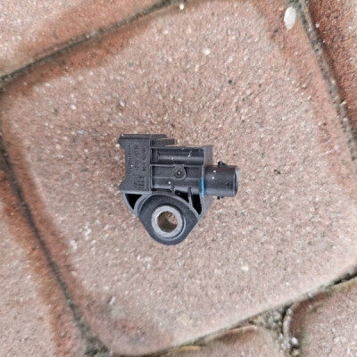 Czujnik uderzeniowy sensor PROACE CITY Berlingo Combo E Rifter 9852080480