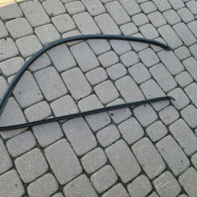 Uszczelka górna wnęki drzwi prawa PROACE CITY Berlingo Combo E Rifter