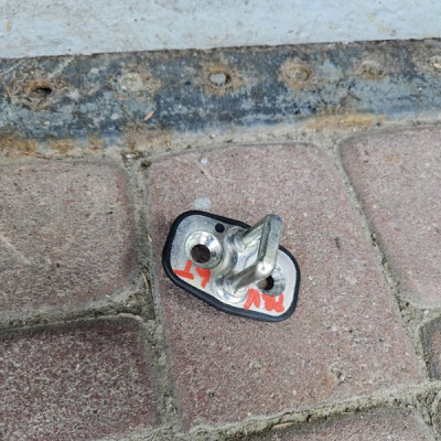 Odbojnik rygiel mocowanie drzwi zamka PROACE CITY Berlingo Combo E Rifter