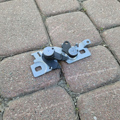 Zamek maski rygiel EUROPA PROACE CITY Berlingo Combo E Rifter 9808870280