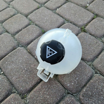 Zbiorniczek wyrównawczy PROACE CITY Berlingo Combo E Rifter 9678514680