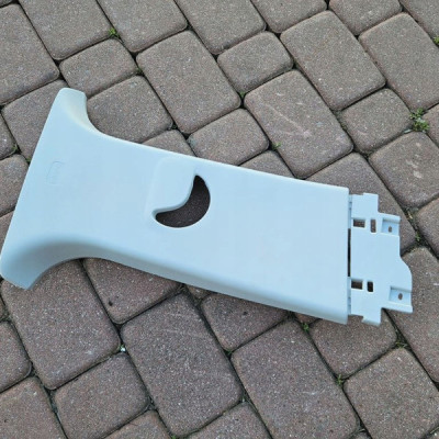 Obudowa osłona słupka prawa PROACE CITY Berlingo Combo E Rifter 9816491377