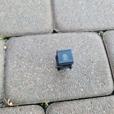 Przełącznik włacznik konsoli PROACE CITY Berlingo Combo E Rifter 98177358ZD