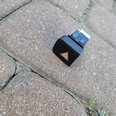 Przełacznik włącznik awaryjnych PROACE CITY Berlingo Combo E Rifter