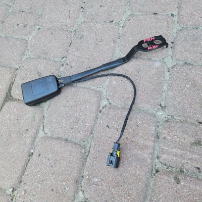 Zapinka wpinka pasa kierowca PROACE CITY Berlingo Combo E Rifter 9816315477