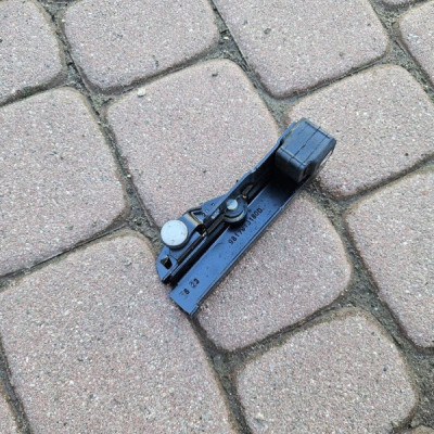 Ogranicznik drzwi bocznych PROACE CITY Berlingo Rifter Combo E 9817813180D