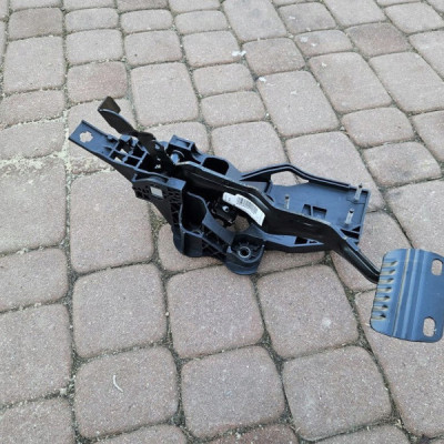 Pedał pedały automat sprzęgł PROACE CITY Berlingo Rifter Combo E 9816152280