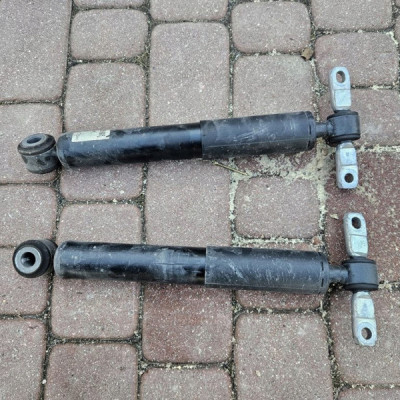 Amortyzator tył tylny KPL PROACE CITY Berlingo Rifter Combo E 9826243580