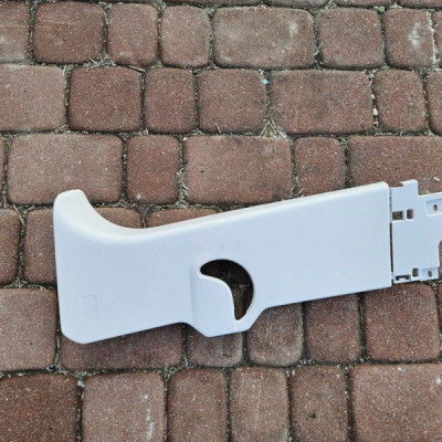 Plastik obudowa słupka lewa PROACE CITY Berlingo Rifter Combo E 9816492477