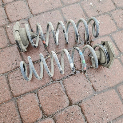 Sprężyna tył tylna kombi komplet RENAULT MEGANE 4 IV