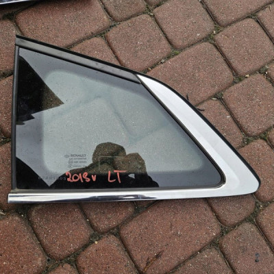 Szyba tył tylna karoseryjna kombi jasna RENAULT MEGANE 4 IV 2019R