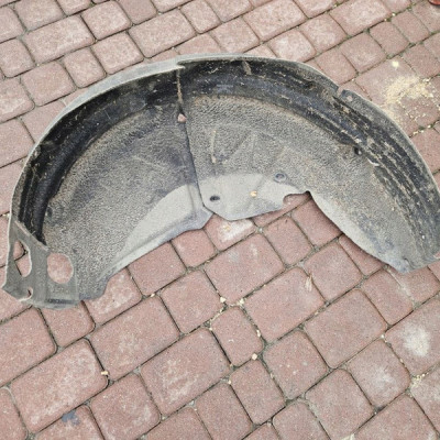 Nadkole tył tylna lewe kombi RENAULT MEGANE 4 IV