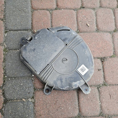 Obudowa zbiornika adblue osłona RENAULT MEGANE 4 IV 208S39875R 172A28948R