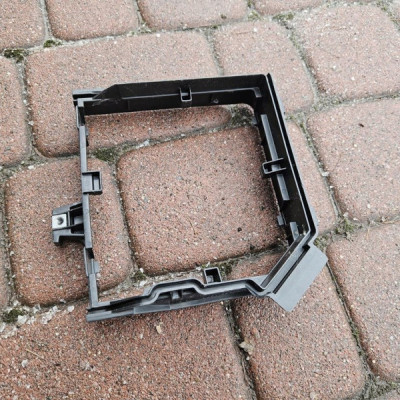 Skrzynka bezpieczników obudowa osłona RENAULT MEGANE 4 IV 284B51057R