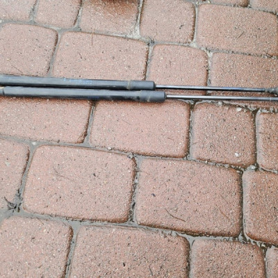 Teleskop siłownik klapy maski tył kombi RENAULT MEGANE 4 IV 904506697R