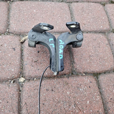 Zawias zawiasy komplet lewy przód Z22Y EUROPA Opel ADAM