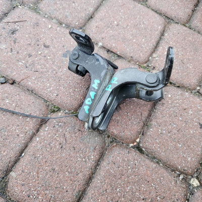 Zawias zawiasy komplet prawy przód Z22Y EUROPA Opel ADAM