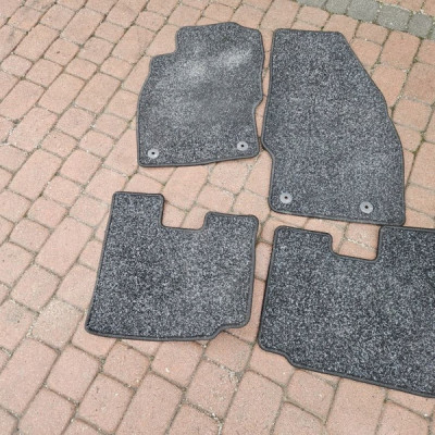 Dywan dywaniki wnętrza wycieraczki Opel ADAM