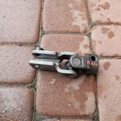 Krzyżak kolumny kierowniczej wspomaganie drążek Opel ADAM