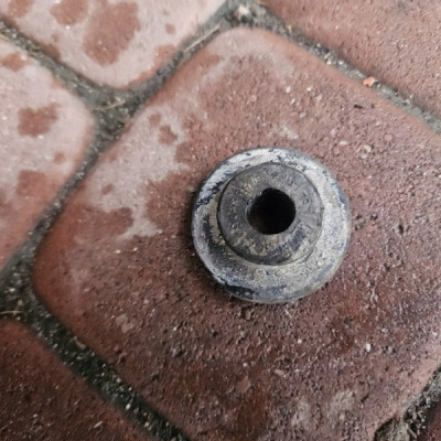 Guma odbojnik chłodnic mocowanie wspornik Opel ADAM Corsa E D