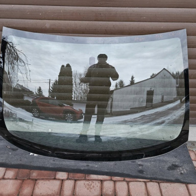 Szyba przód przednia czołowa oryginał Opel ADAM 2013R