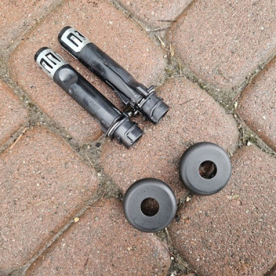 Prowadnica zagłówka mocowanie prowadnice fotela Opel ADAM 13240417