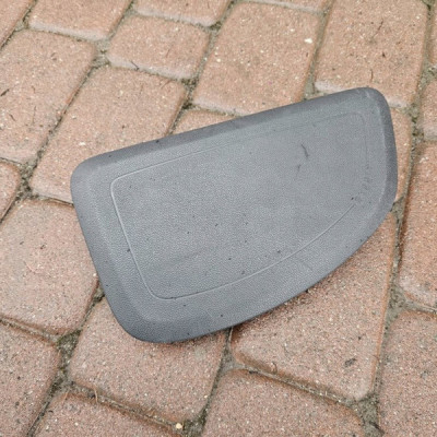 Fotelówka poduszka AIRBAG fotela prawa Opel ADAM 13366750