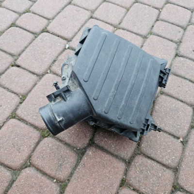 Obudowa filtra powietrza 1.2 1.4 Opel ADAM 39075067 39075066