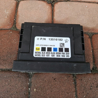 Sensor moduł sterownik komfortu Opel ADAM 13516182