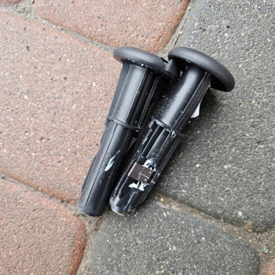 Uchwyty mocowania zagłówka PROACE CITY Berlingo Combo E Rifter