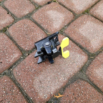 Ogranicznik drzwi tył tylnych PROACE CITY Berlingo Rifter Combo E