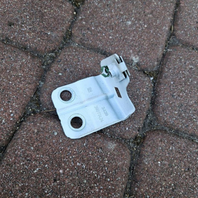 Wspornik błotnika lewe mocowanie uchwyt Opel Insignia B 39077424