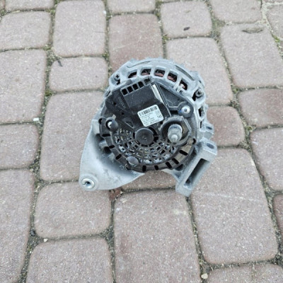 Alternator 2.0CDTI Bez wtyczki 140A Opel Insignia B 39007852