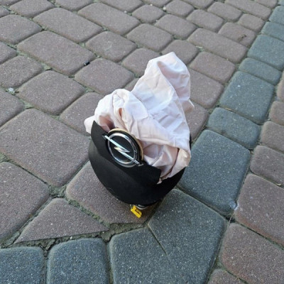 Poduszka kierowcy AIRBAG wystrzelona LIFT FL FL Opel Insignia B