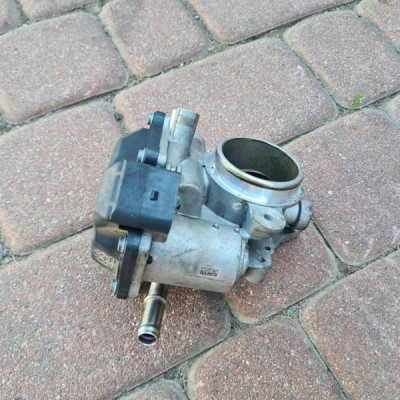 Przepustnica powietrza 1.6TDI 2.0TDI Volkswagen Golf VII 04L128059F